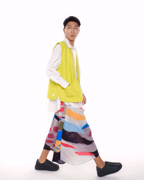 Imagem de CALÇA PANTACOURT ESTAMPADA ISSEY MIYAKE PLEATS PLEATS