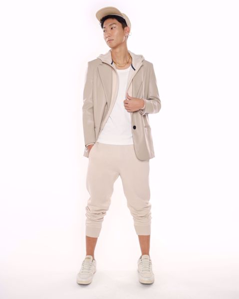 Imagem de BLAZER DE COURO BEGE ZARA