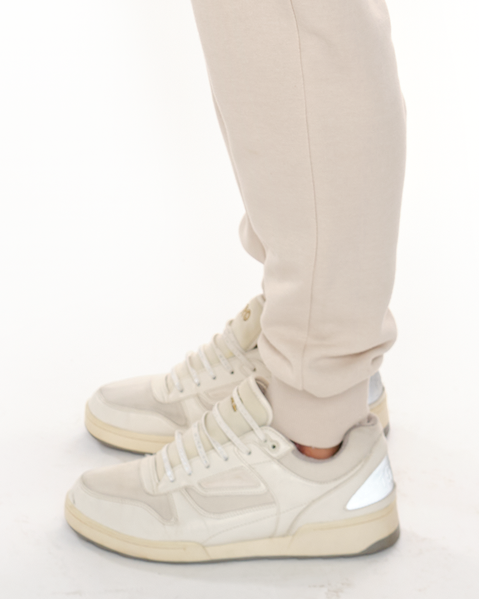 Imagem de TENIS BRANCO DETALHES BEGE ZARA