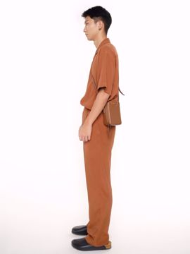 Imagem de CONJUNTO MASCULINO ALFAITARIA MARROM DE CAMISA MANGA CURTA COM CALÇA RETA ROCUS