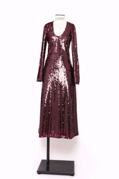 Imagem de VESTIDO LONGO COM MANGA LONGA DE PAETÊ VINHO